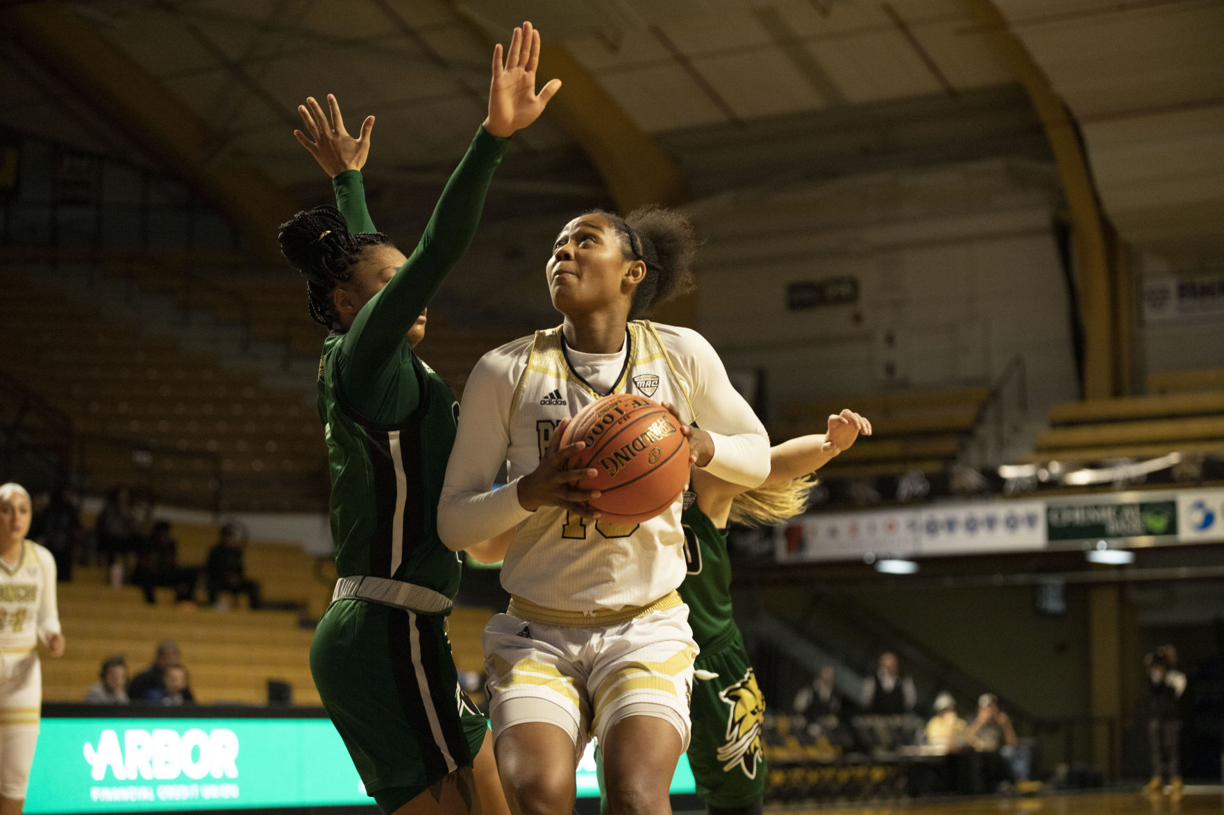Redshirt senior Breanna Mobley pushes past an Ohio defender
